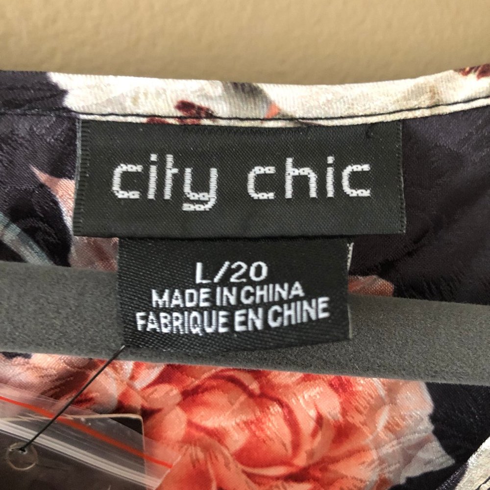 City Chic Midnight Floral Short Sleeve Cropped Jumpsuit Black L 20 NWT - Picture 6 of 12